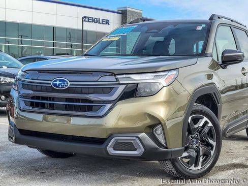 Used 2025 Subaru Forester Limited w/ Popular Package #2 image 2