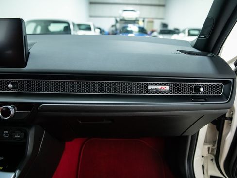 Used 2025 Honda Civic Type R image 36