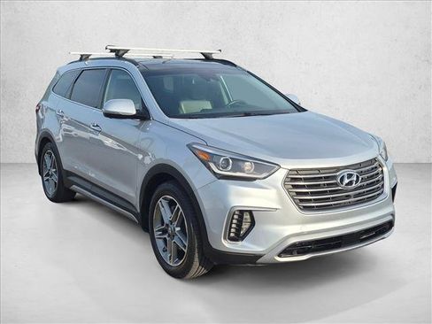 Used 2018 Hyundai Santa Fe Limited FWD image 3