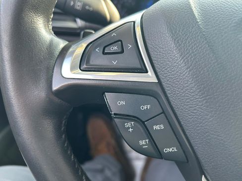 Used 2013 Ford Fusion Titanium w/ Titanium Driver Assist Pkg image 18