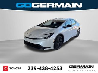 Used 2025 Toyota Prius LE video 1
