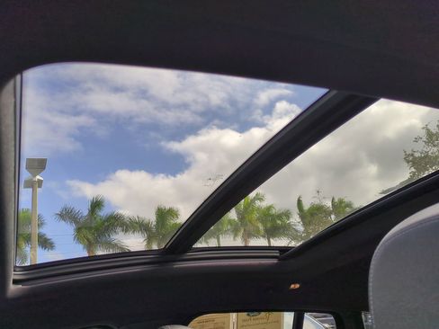 Used 2021 BMW X4 M40i w/ Executive Package image 20