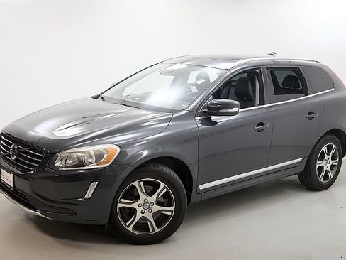 Used 2015 Volvo XC60 T6 w/ Proximity Package AWD/4WD image 3