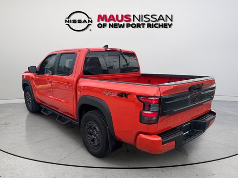 Certified 2025 Nissan Frontier PRO-4X AWD/4WD image 6
