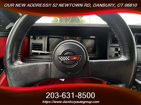 Used 1988 Chevrolet Corvette Convertible RWD image 16