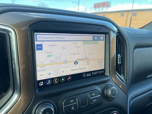 Used 2020 Chevrolet Silverado 2500 High Country w/ Z71 Off-Road Package image 16