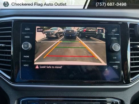 Used 2022 Volkswagen Atlas SE w/ Panoramic Sunroof Package FWD image 15