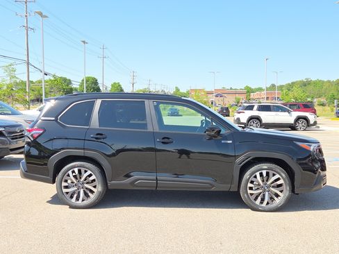 New 2026 Subaru Forester Touring image 2