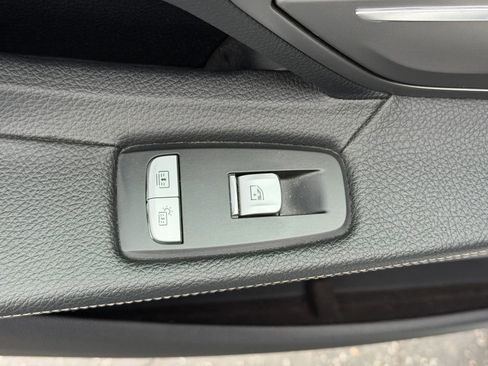 Used 2018 BMW 740i RWD image 42
