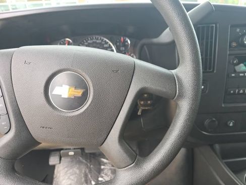 Used 2024 Chevrolet Express 3500 LT w/ LT Preferred Equipment Group RWD image 14