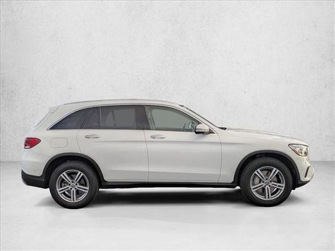 Used 2022 Mercedes-Benz GLC 300 image 4