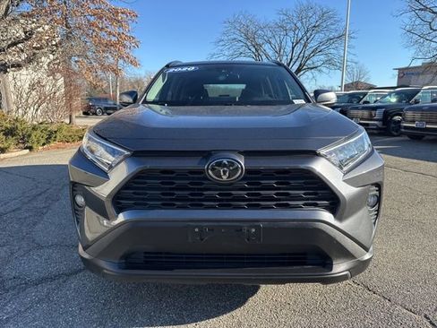 Used 2020 Toyota RAV4 XLE image 2