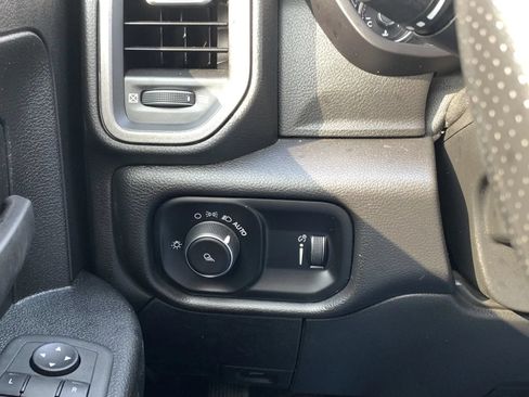 Used 2022 RAM 2500 Tradesman AWD/4WD image 23
