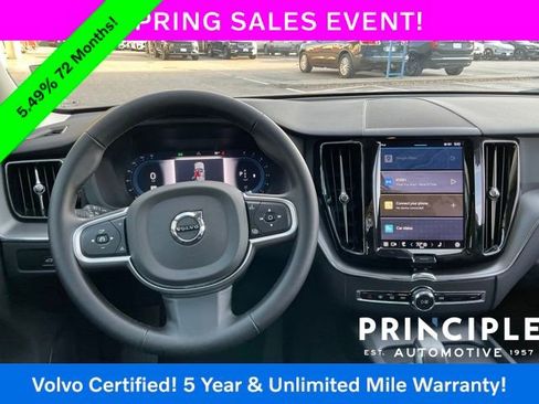 Certified 2025 Volvo XC60 B5 Core image 25
