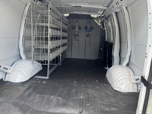 Used 2019 Chevrolet Express 2500 image 4