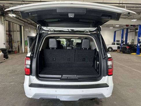 Used 2020 Ford Expedition Platinum AWD/4WD image 25