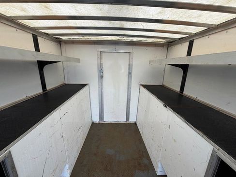 Used 2023 Ford E-450 and Econoline 450 Super Duty w/ Power Windows & Locks Group image 29