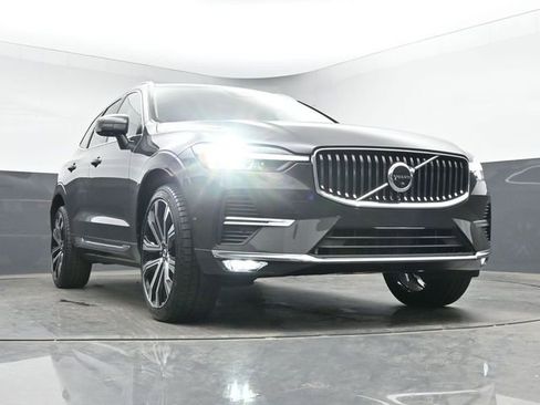 Used 2023 Volvo XC60 B5 Ultimate w/ Climate Package FWD image 40