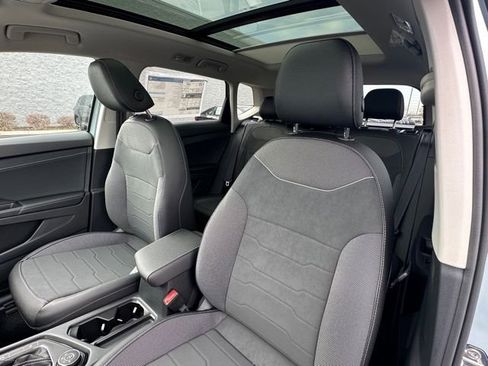 New 2026 Volkswagen Taos SE AWD/4WD image 28