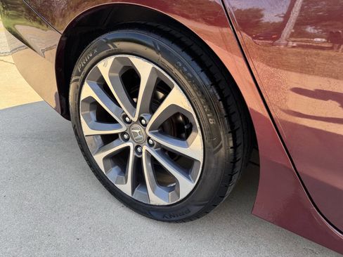 Used 2015 Honda Accord Sport image 35