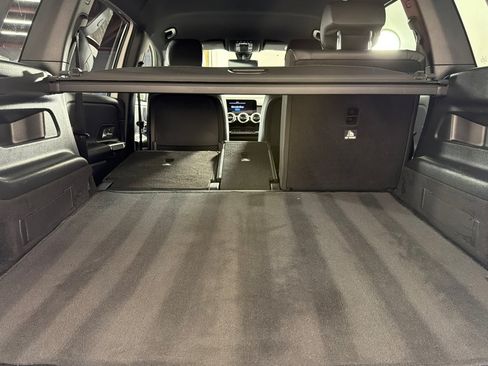 Used 2022 Mercedes-Benz GLB 250 w/ Premium Package Lite image 14