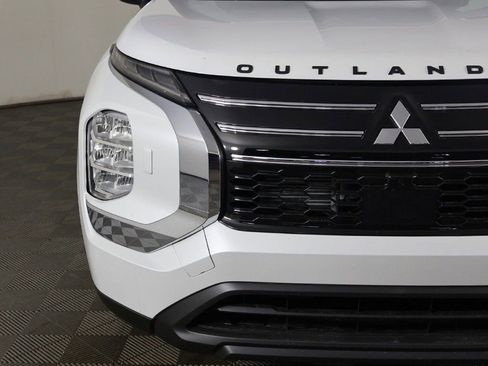 New 2026 Mitsubishi Outlander ES AWD/4WD image 12