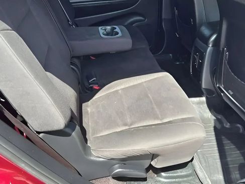 Used 2019 Dodge Durango SXT image 46