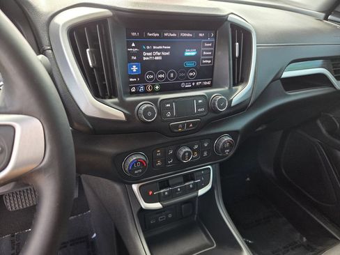 Used 2022 GMC Terrain SLT w/ LPO, Floor Liner Package AWD/4WD image 25