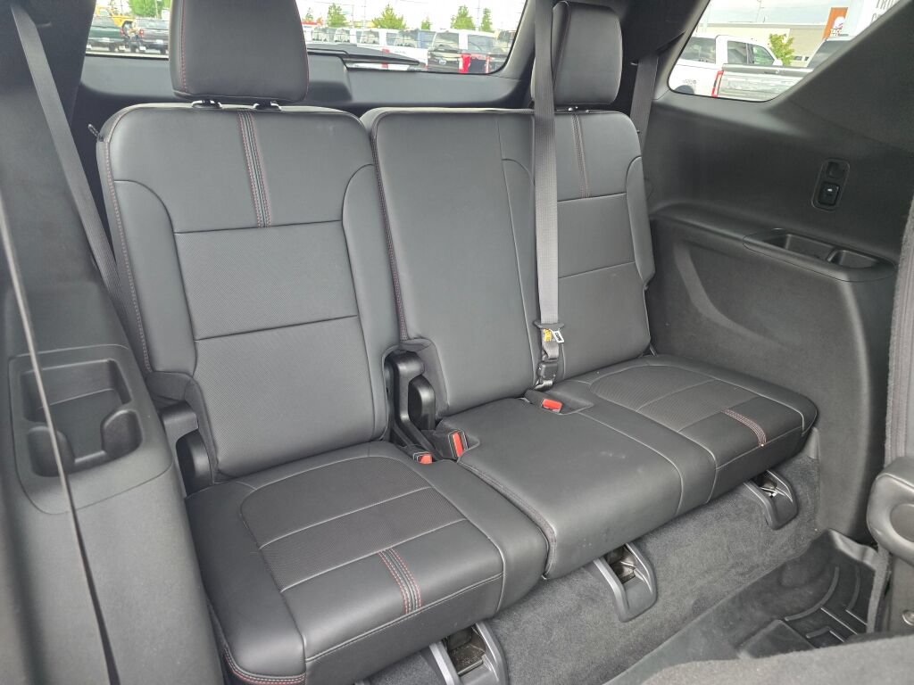 Used 2022 Chevrolet Traverse RS AWD/4WD image 14