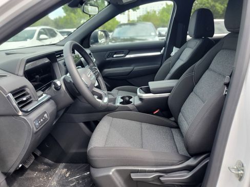 New 2026 GMC Terrain Elevation w/ LPO, Floor Liner Package FWD image 9