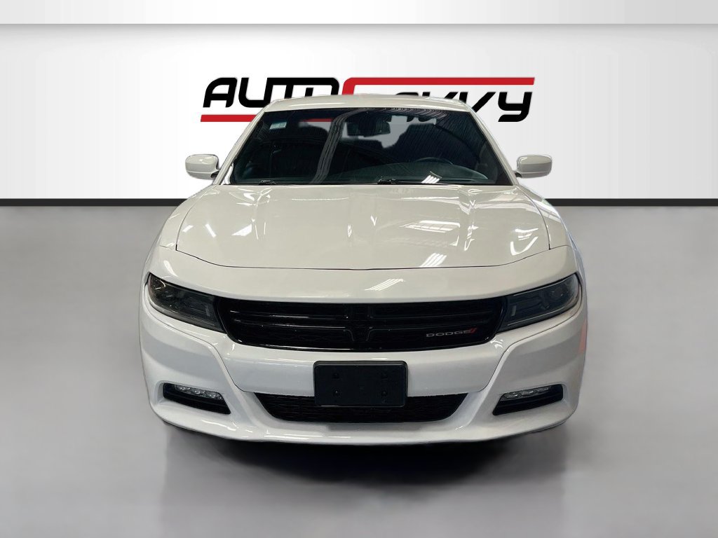 Used 2022 Dodge Charger SXT AWD/4WD image 2