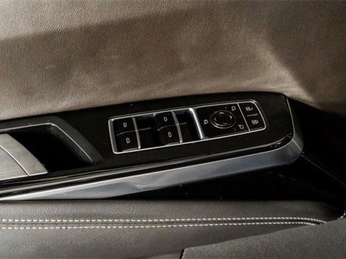 Used 2026 Cadillac Escalade Luxury w/ Touring Package image 47