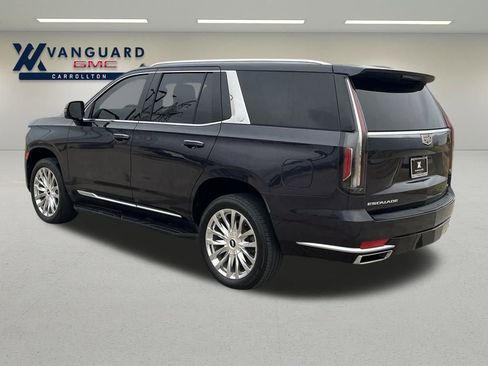 Used 2022 Cadillac Escalade Premium Luxury image 3