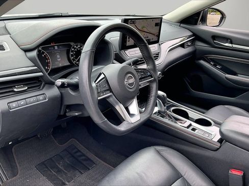 Used 2023 Nissan Altima 2.0 SR FWD image 21