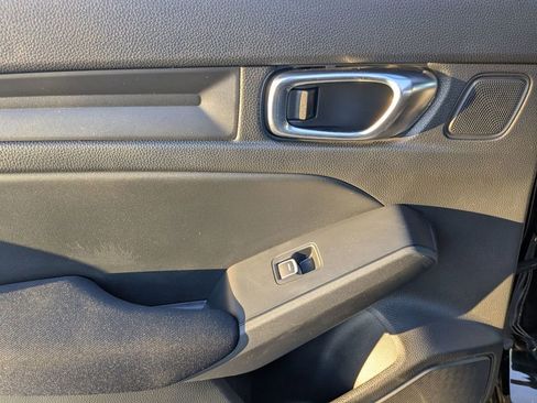 Used 2025 Honda Civic Sport image 23