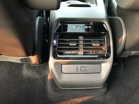 Used 2021 Volkswagen ID.4 Pro S w/ ID.4 Protection Package (IPT) image 83