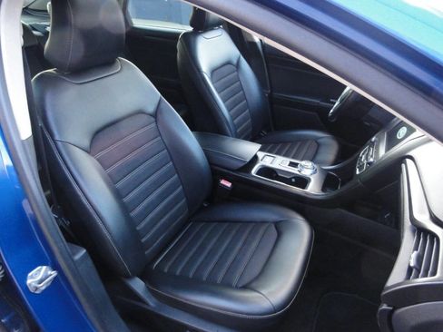 Used 2018 Ford Fusion SE w/ Equipment Group 201A image 15