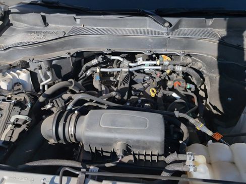 Used 2023 Ford Explorer XLT w/ Equipment Group 202A image 38