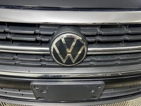 Used 2024 Volkswagen Jetta S image 9