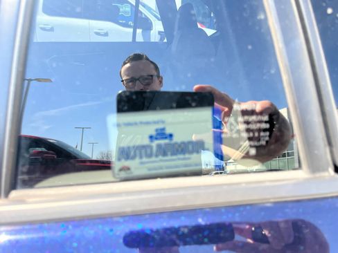 Used 2019 Toyota RAV4 Limited AWD/4WD image 9