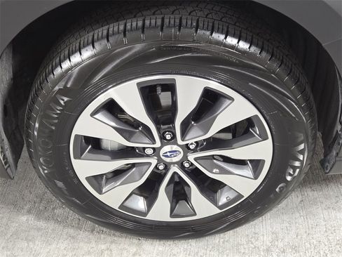 Certified 2025 Subaru Outback Touring w/ Popular Package #2 image 10