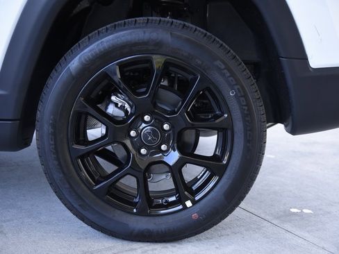 New 2025 Jeep Compass Latitude w/ Altitude Special Edition image 28