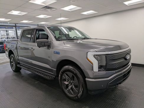 Used 2025 Ford F150 Lightning Flash image 3