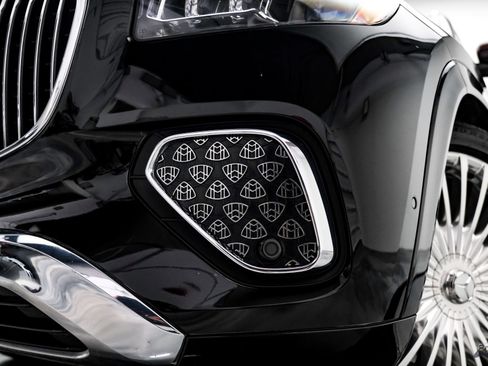 Used 2024 Mercedes-Benz Maybach GLS 600 4MATIC image 25