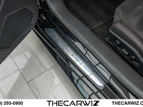 Used 2016 Lamborghini Huracan LP 580-2 RWD image 43