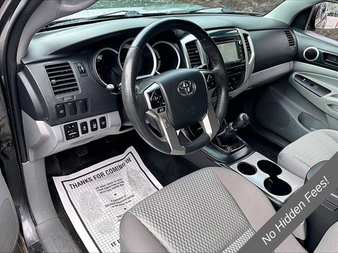 Used 2015 Toyota Tacoma 4x4 Double Cab w/ SR5 Package image 12