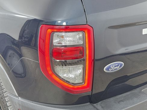 Used 2022 Ford Bronco Sport Outer Banks w/ Tech Package AWD/4WD image 38