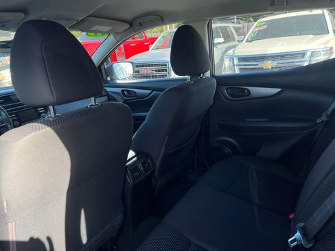 Used 2017 Nissan Rogue Sport S FWD image 10