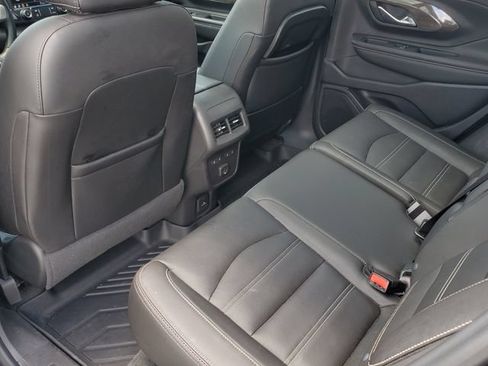 Used 2024 GMC Terrain Denali w/ Denali Premium Package AWD/4WD image 7