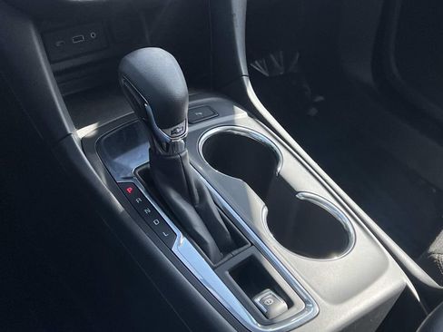 Used 2023 Chevrolet Equinox LT FWD image 26